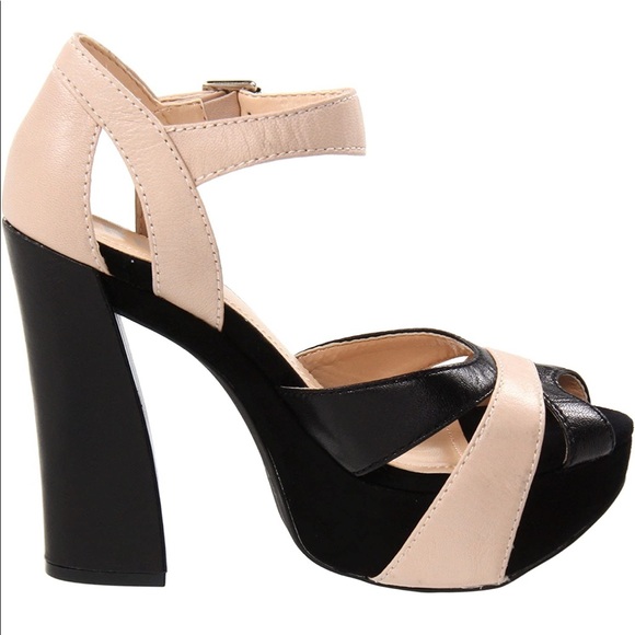 🌟5 for $25🌟 Report Diane Leather Platform Sandal Heels in Black and Cream - Picture 4 of 12